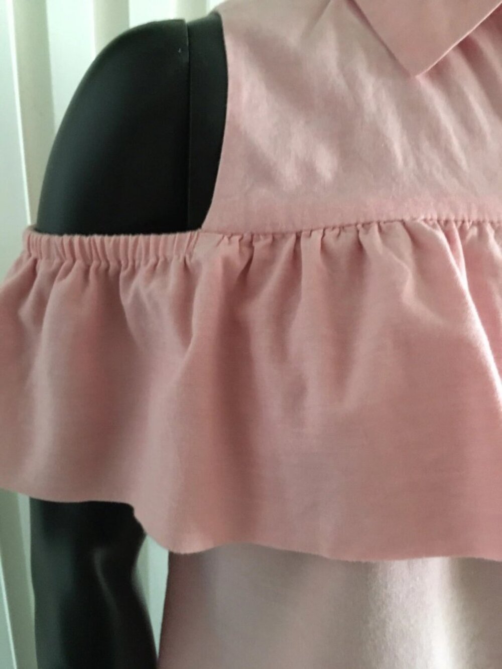Pink Cold Shoulder Ruffle Top – Size M – Cotton - Picture 2 of 4